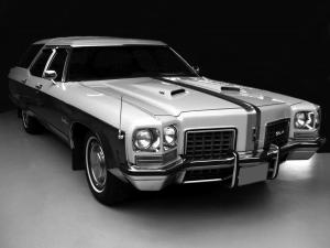Oldsmobile Custom Cruiser 1972 года